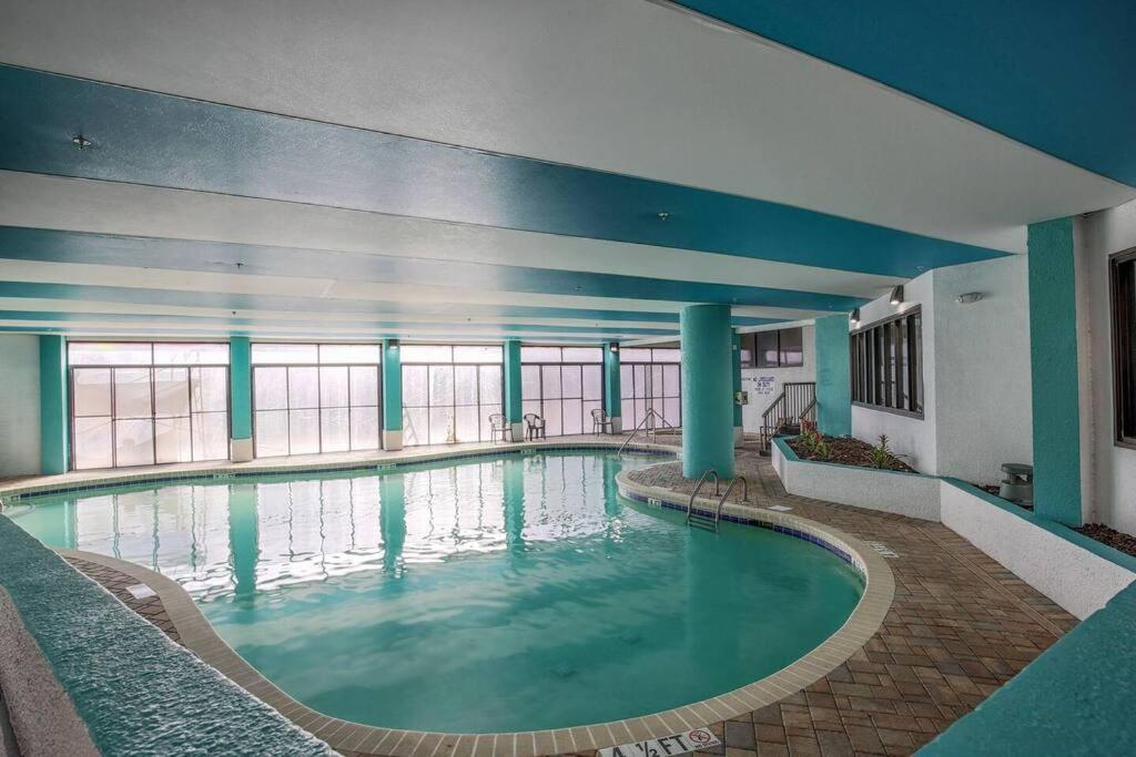Апартаменти Upscale Oceanview 1Br Dog Friendly! 1104 Мертл-Біч Екстер'єр фото